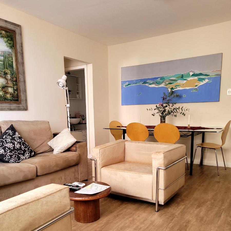 Apartamento Copacabana Praia: Oceanview Near Lido Gastronomy Hub